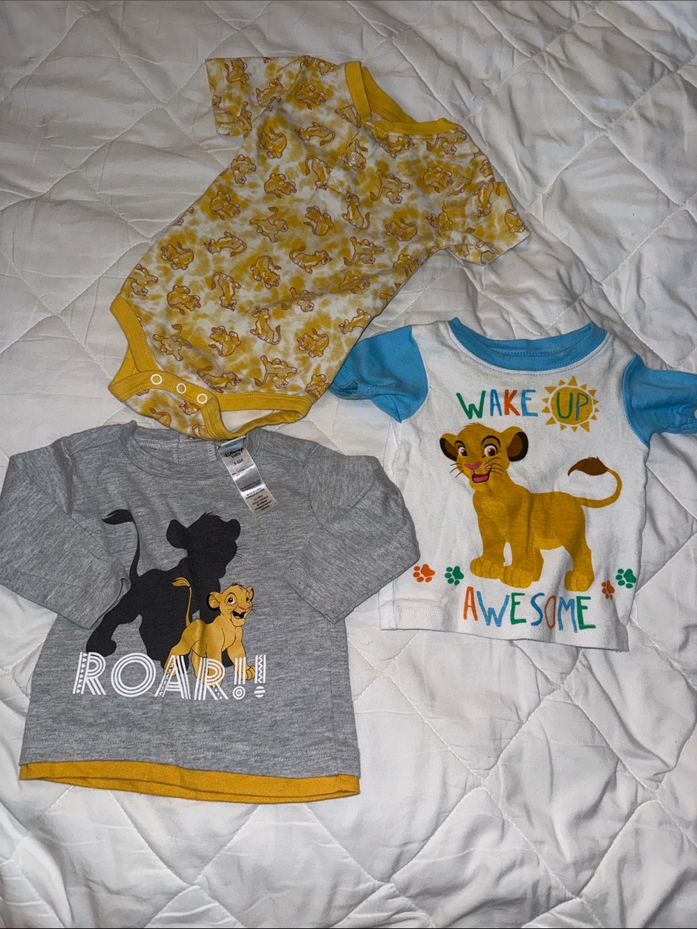 6-12m vintage Baby Lion King simba 3-Piece Bodysuit & Tees Yellow, Gray, Blue